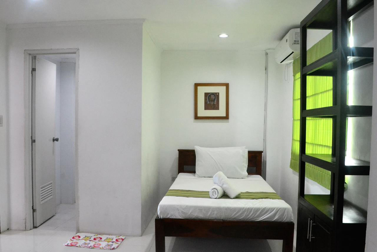 Hotel Lola Natividad Vigan Extérieur photo